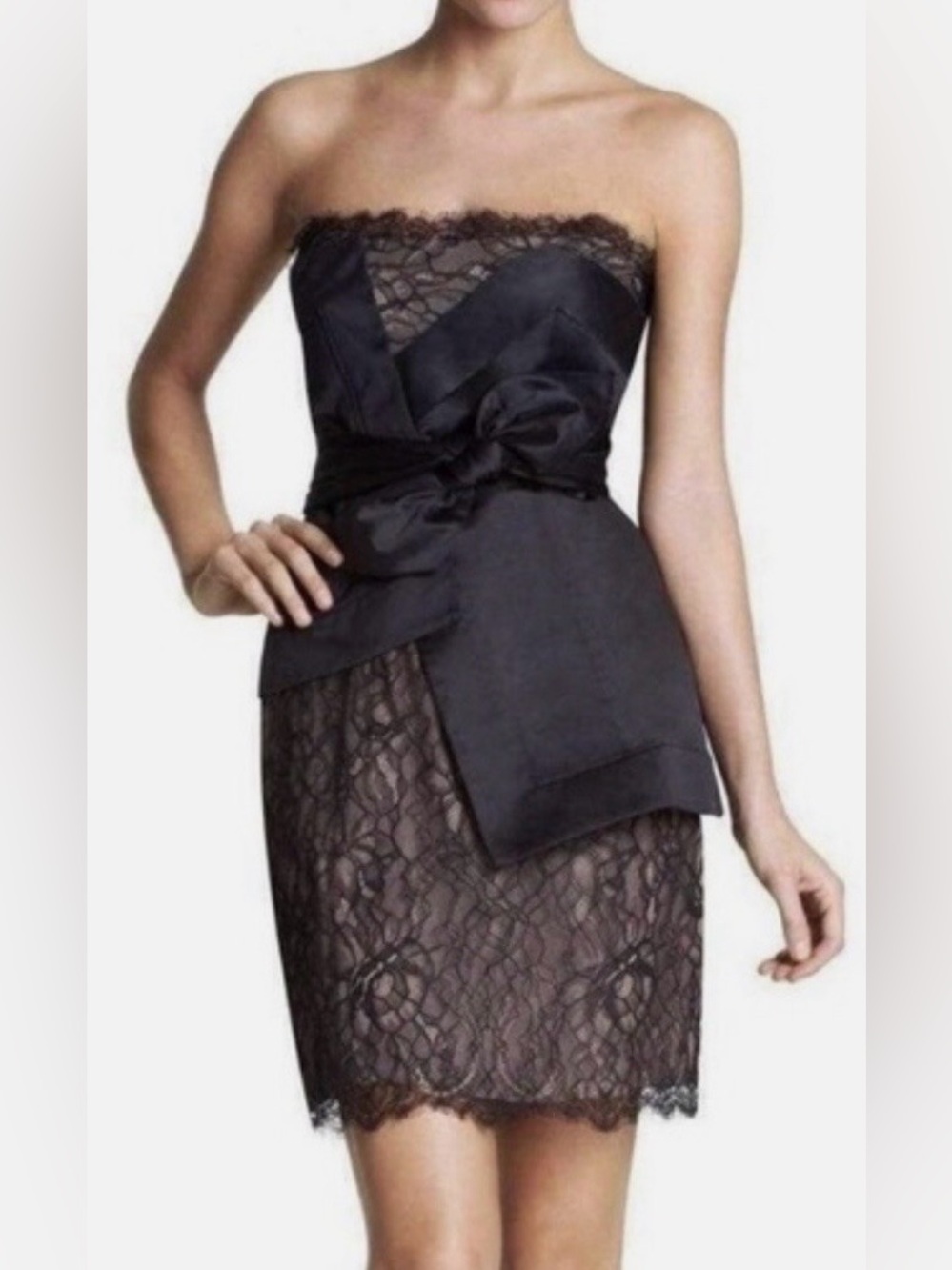 BCBG MAX AZARIA asymmetrical Strapless lace Dress Runway collection size 0 NWOT